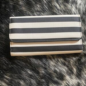Kut from the Kloth Black and Cream Striped Wallet